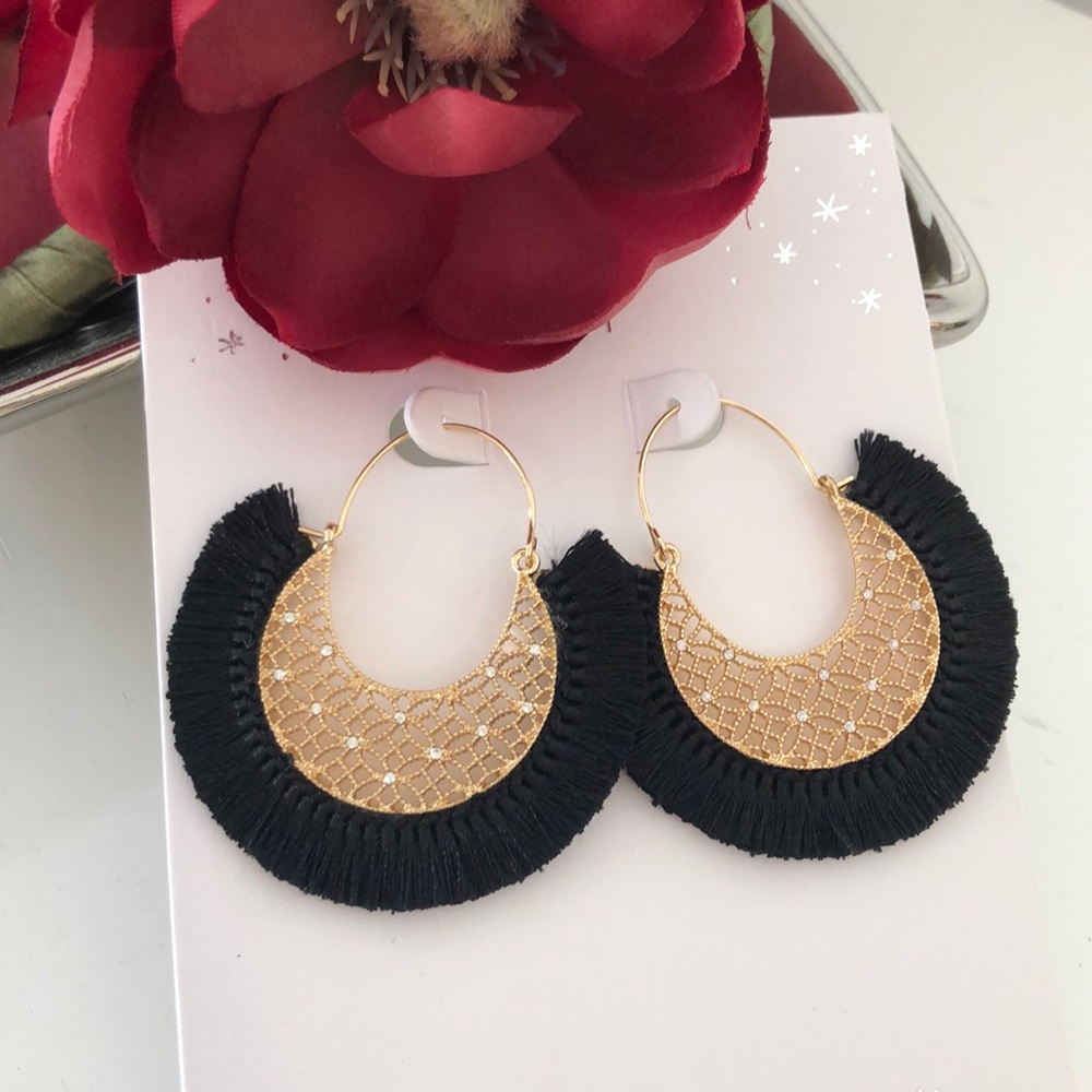 BoHo Chic Fringe Earrings NWT - Picture 1 of 2